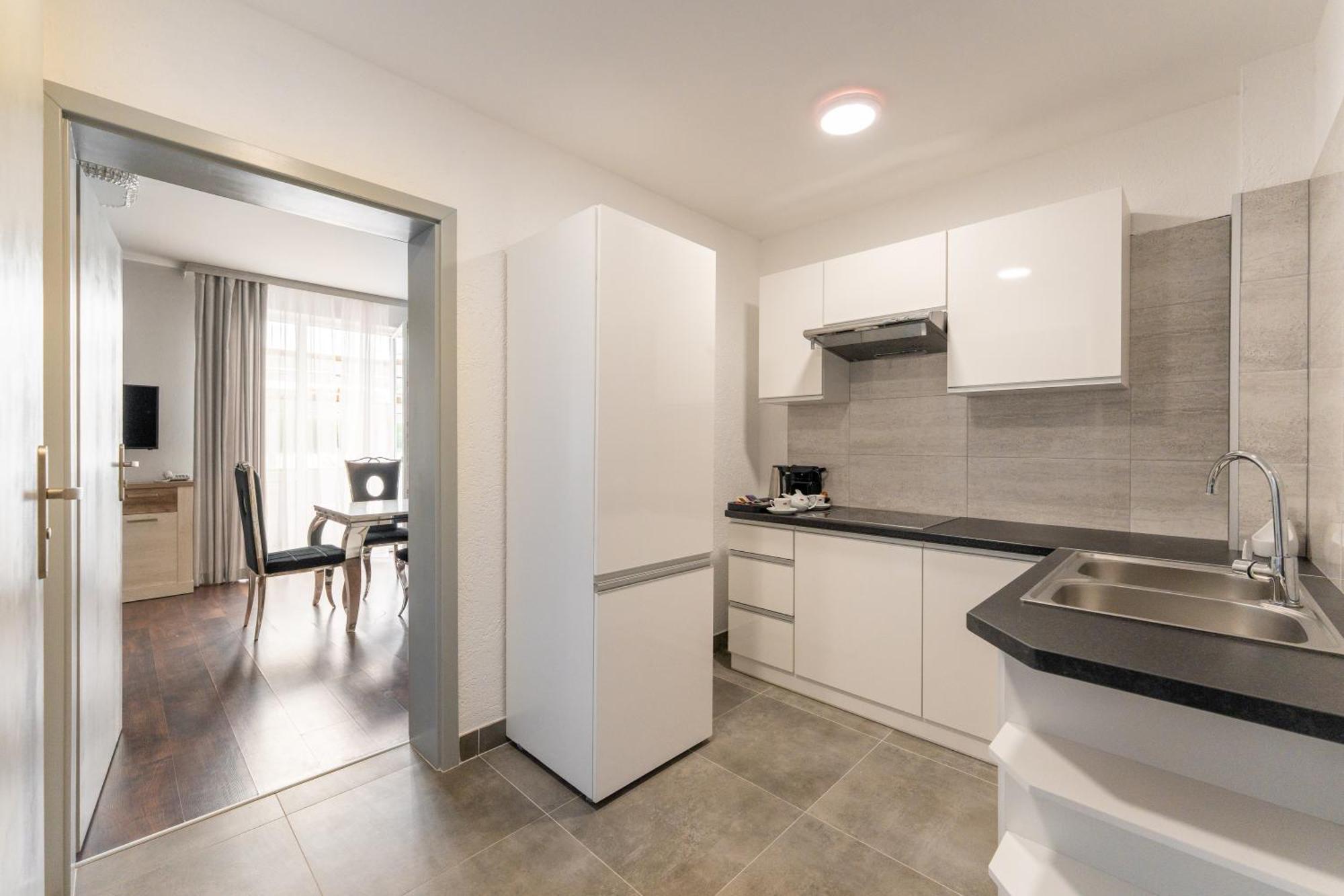 Tanzanit Hotell Jesiona